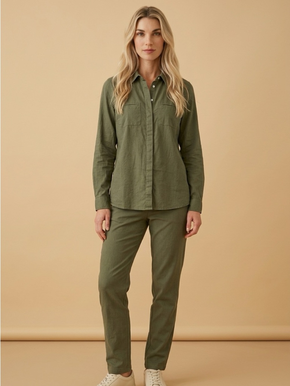 Reitmans Olive Green Men's Long-Sleeve Button-Down Shirt